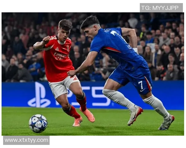 意甲惊现冷门曼联与本菲卡战成平局乌龙球成比赛转折点